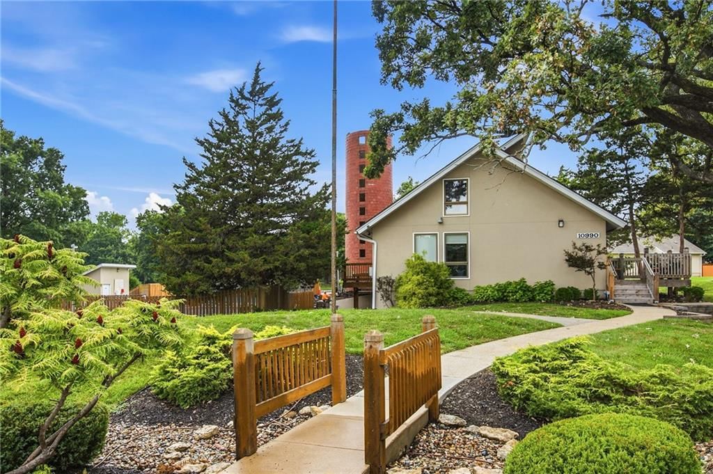 12735 W 109th Street — photo 30