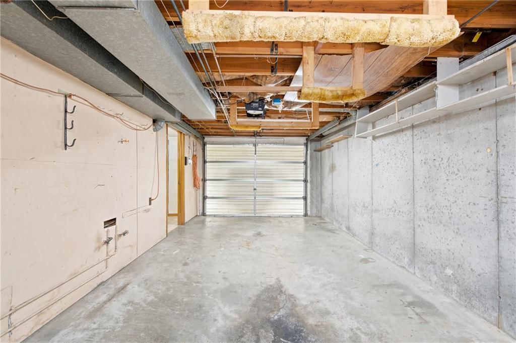 1403 Shawnee Street — photo 33