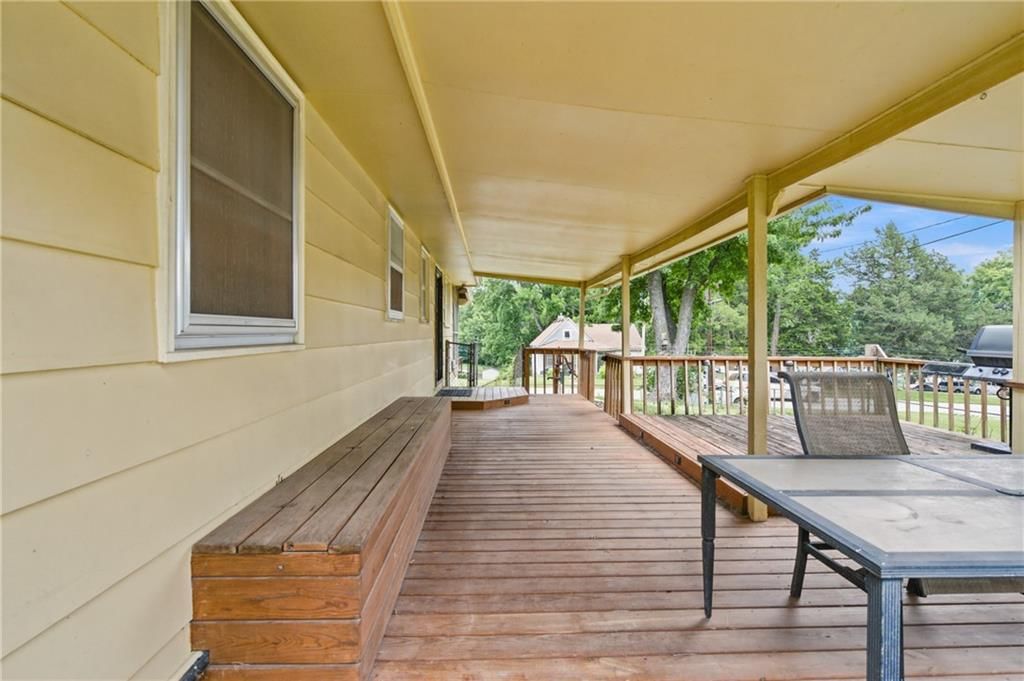1403 Shawnee Street — photo 37