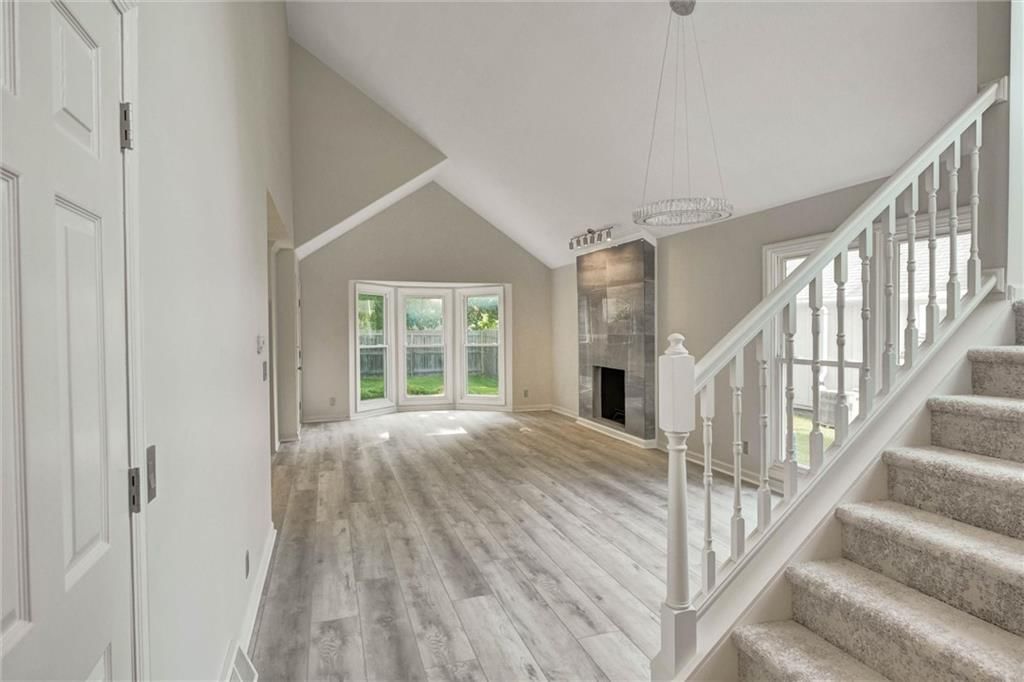 15105 Dearborn Street — photo 4