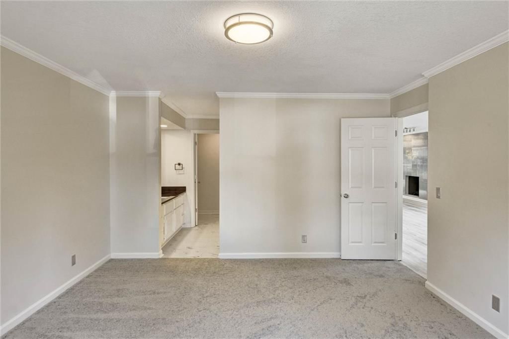 15105 Dearborn Street — photo 13