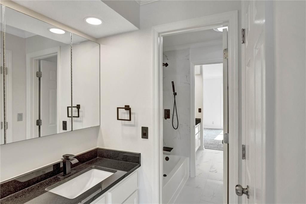 15105 Dearborn Street — photo 20