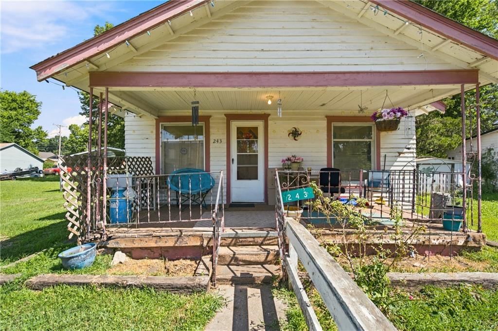 243 E 5th Avenue — photo 4