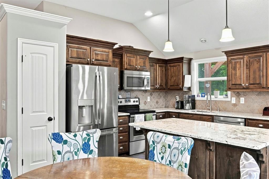 16805 Juniper Drive — photo 9