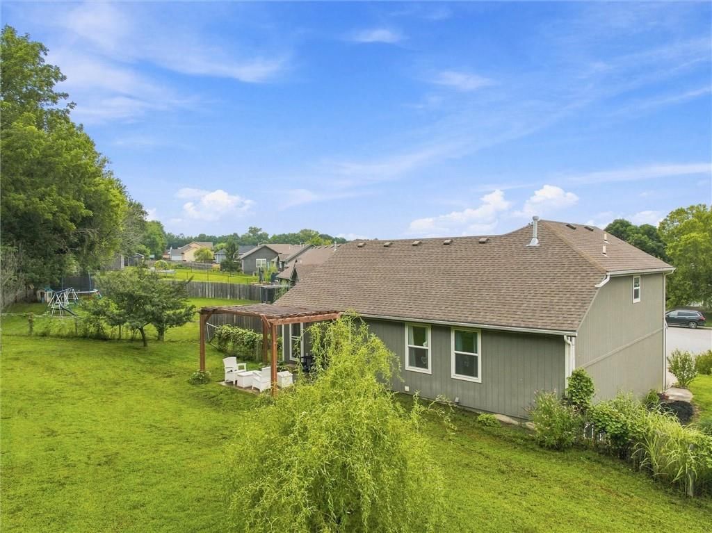 16805 Juniper Drive — photo 29