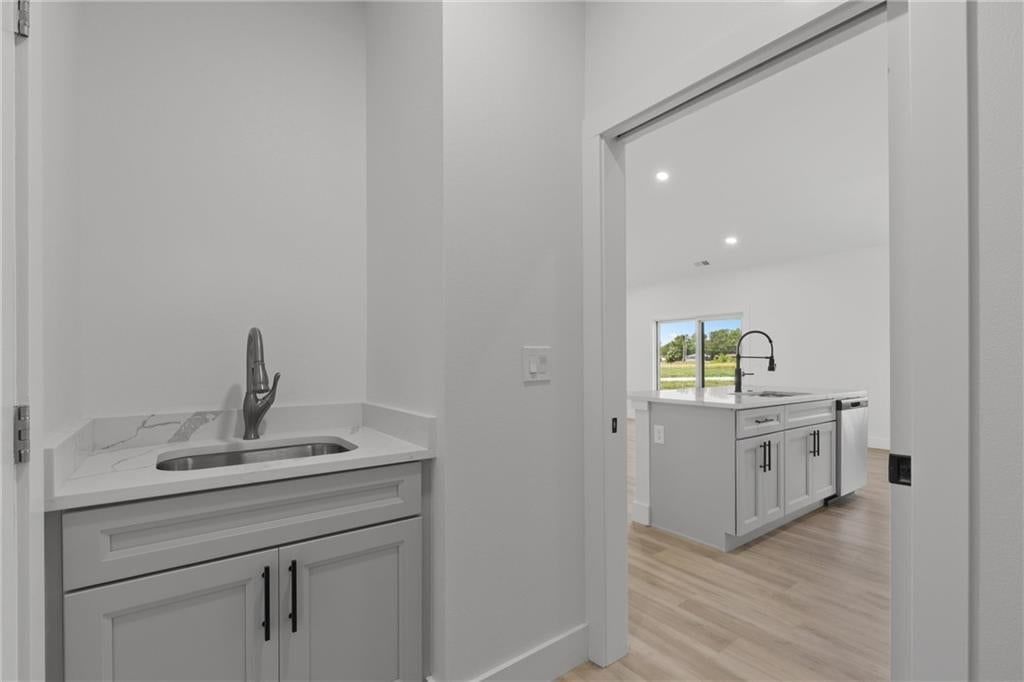606 Catalpa Street — photo 27