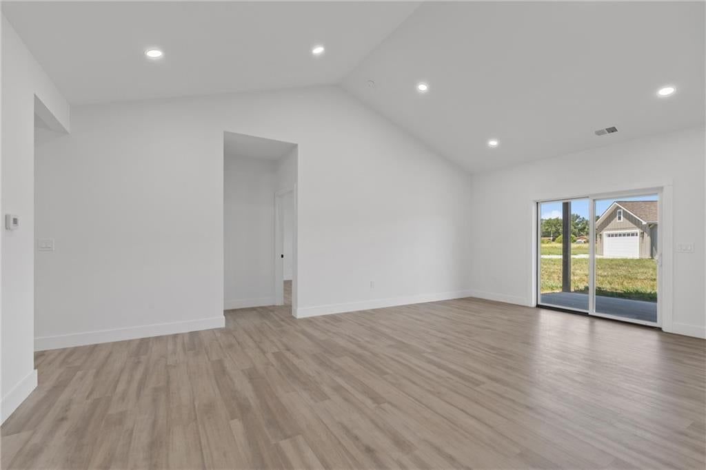 606 Catalpa Street — photo 28