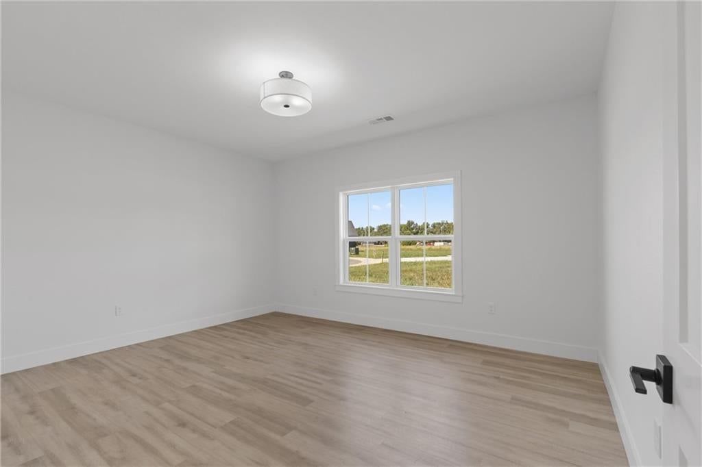 606 Catalpa Street — photo 29