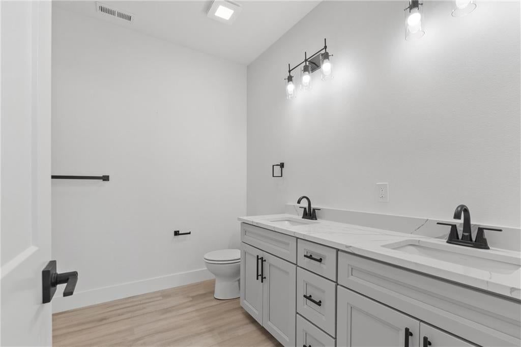 606 Catalpa Street — photo 34