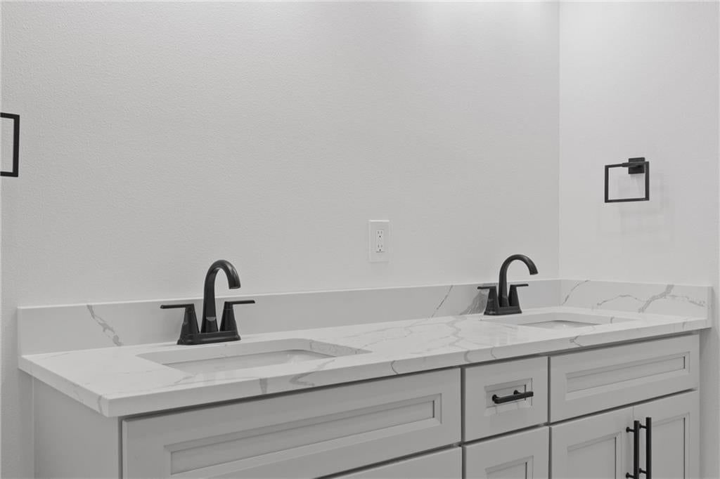 606 Catalpa Street — photo 36