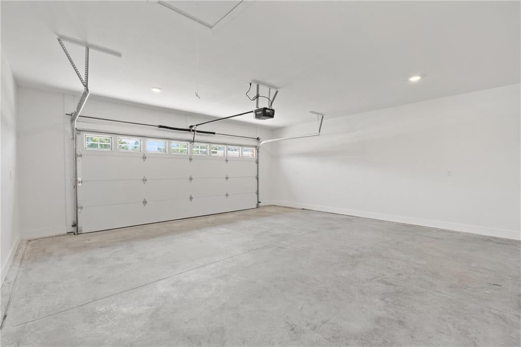 606 Catalpa Street — photo 37