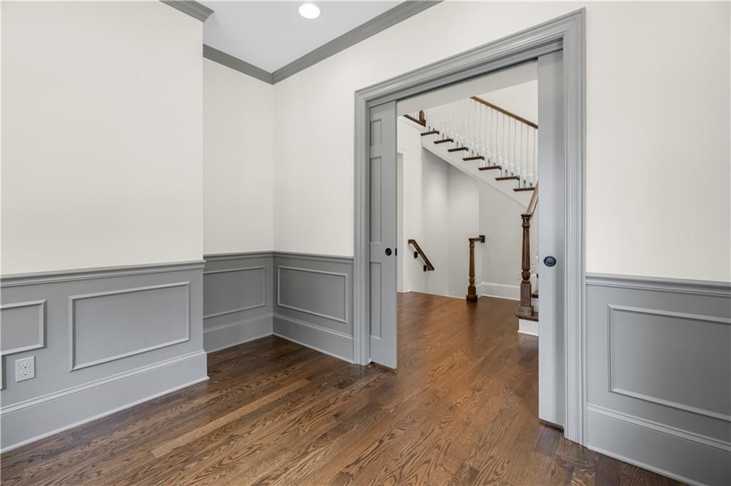5213 W 70th Terrace — photo 9