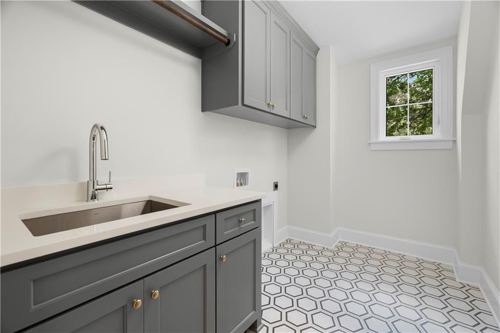 5213 W 70th Terrace — photo 36