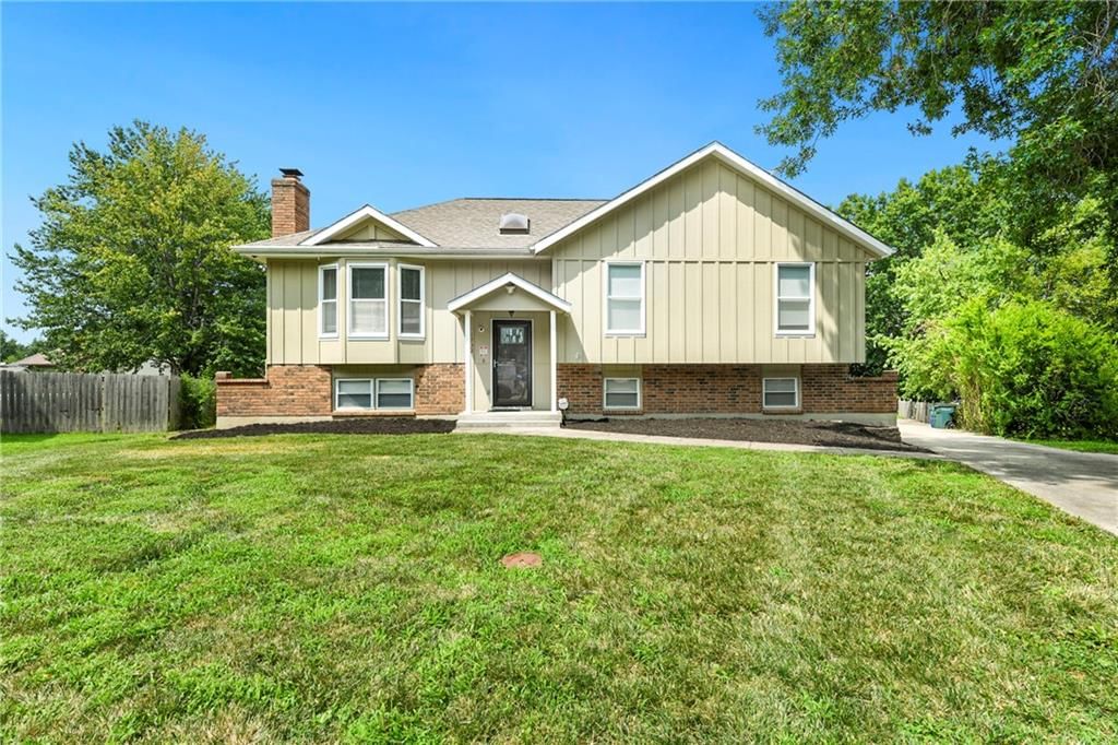 1732 SE Silkwood Court — photo 1