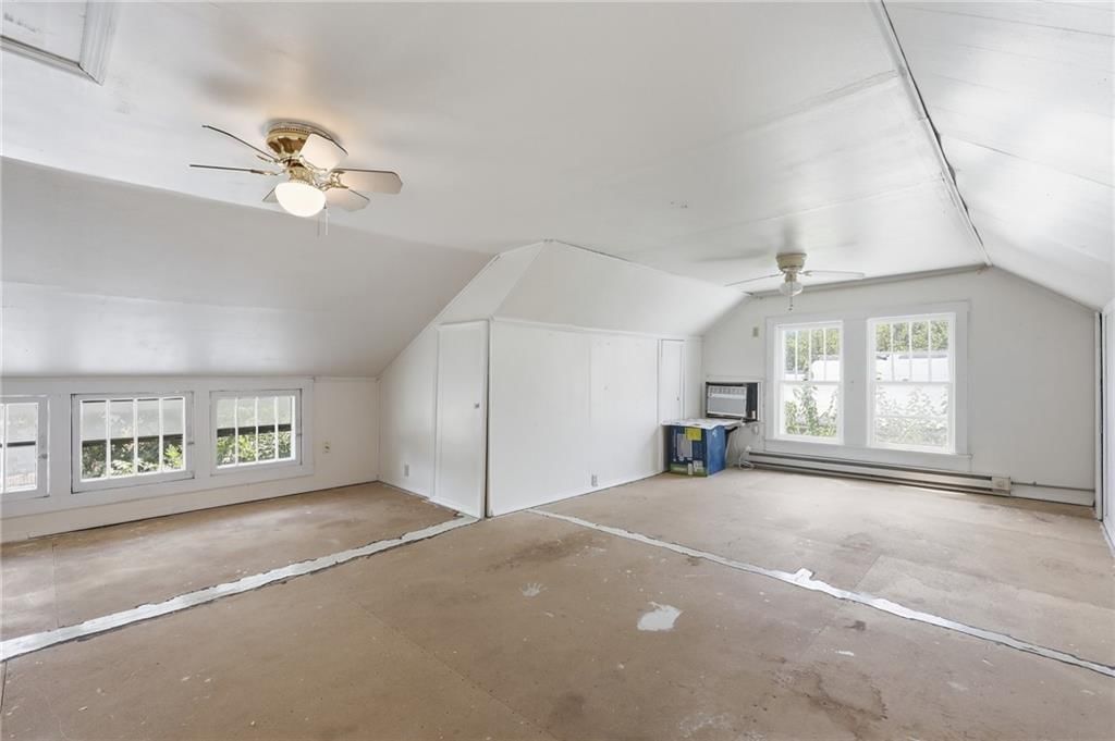 1102 S National Avenue — photo 16