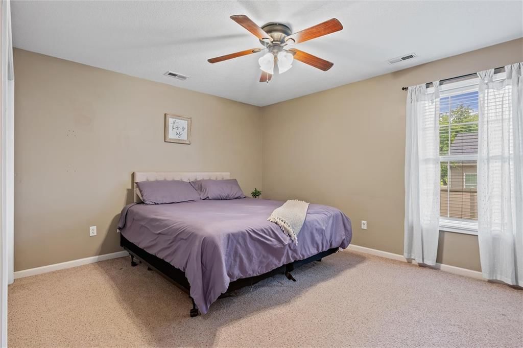 800 E North Main Street — photo 13