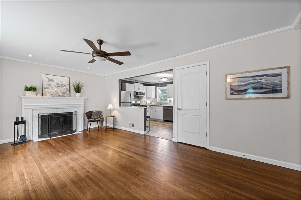 6814 W 73rd Street — photo 5