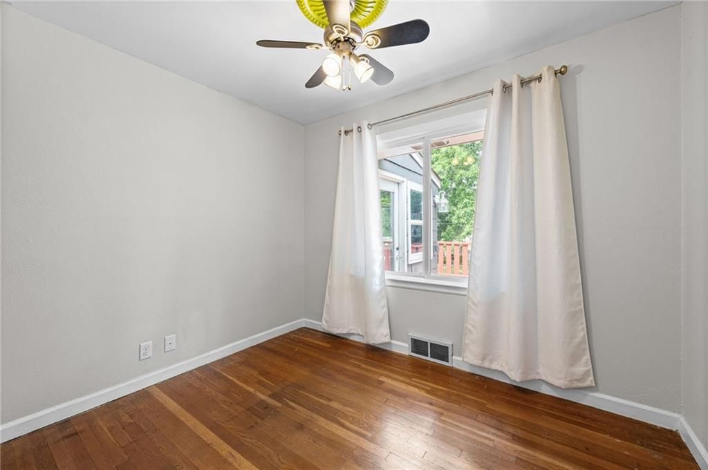 6814 W 73rd Street — photo 12