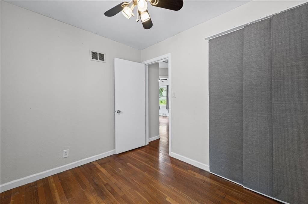 6814 W 73rd Street — photo 13
