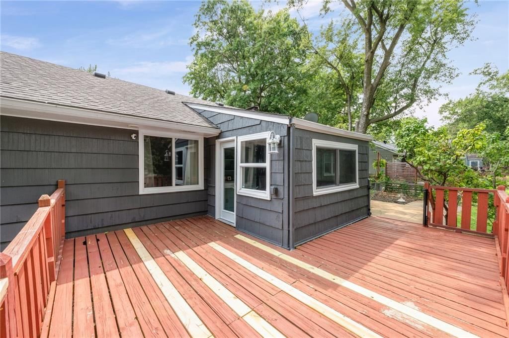 6814 W 73rd Street — photo 21