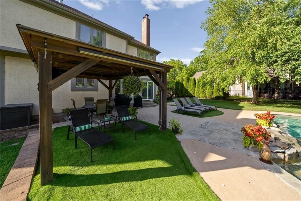 5801 W 130th Street — photo 37