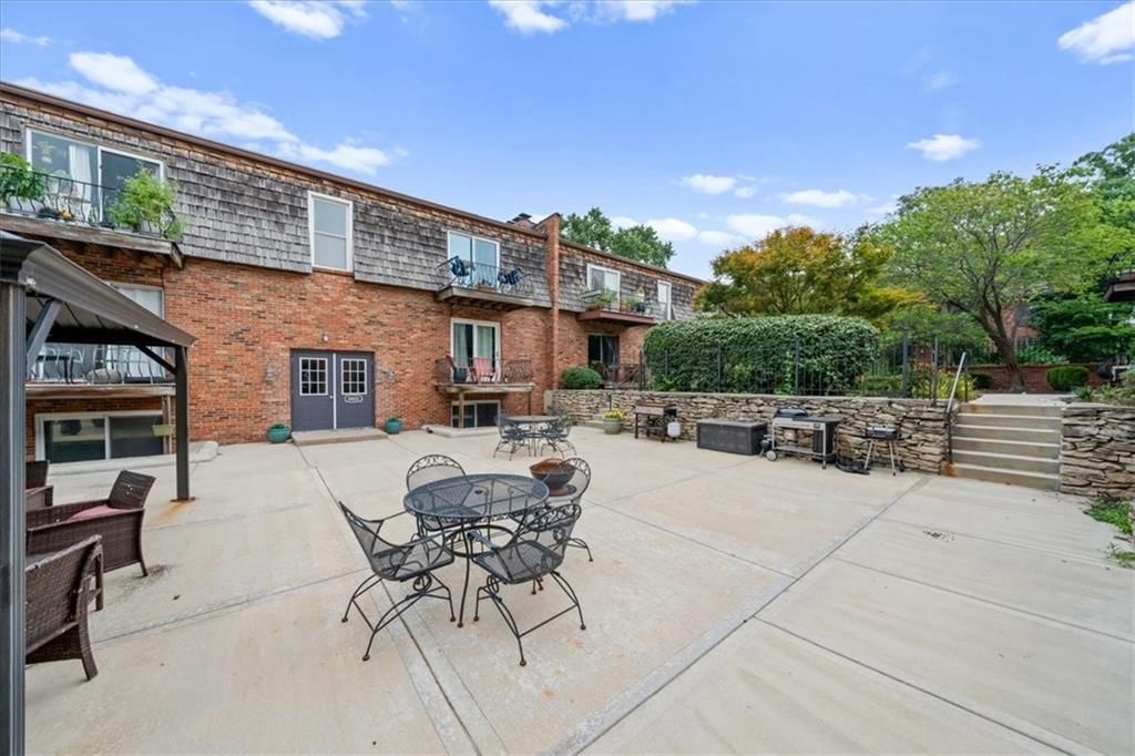 4426 Jarboe Street — photo 23
