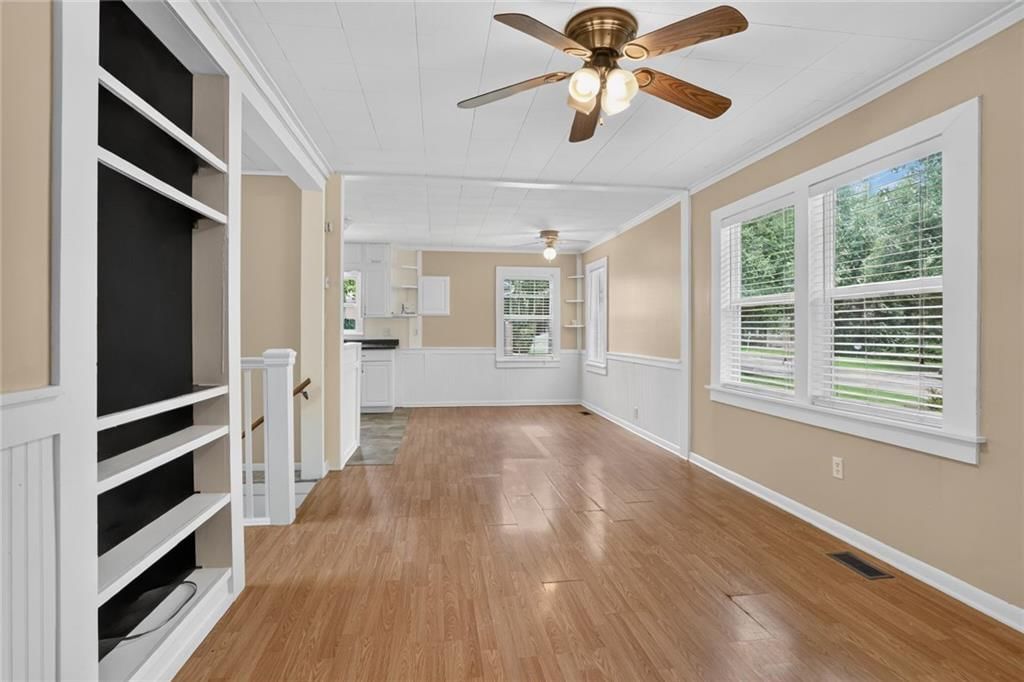 7614 Woodson Road — photo 2
