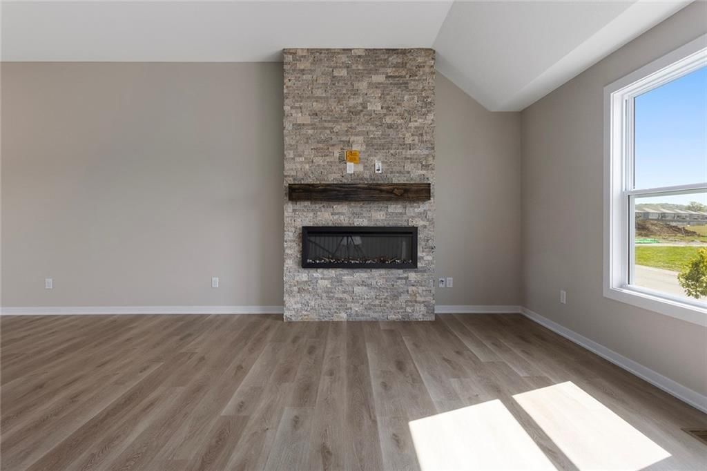 132 SE Nelson Drive — photo 6