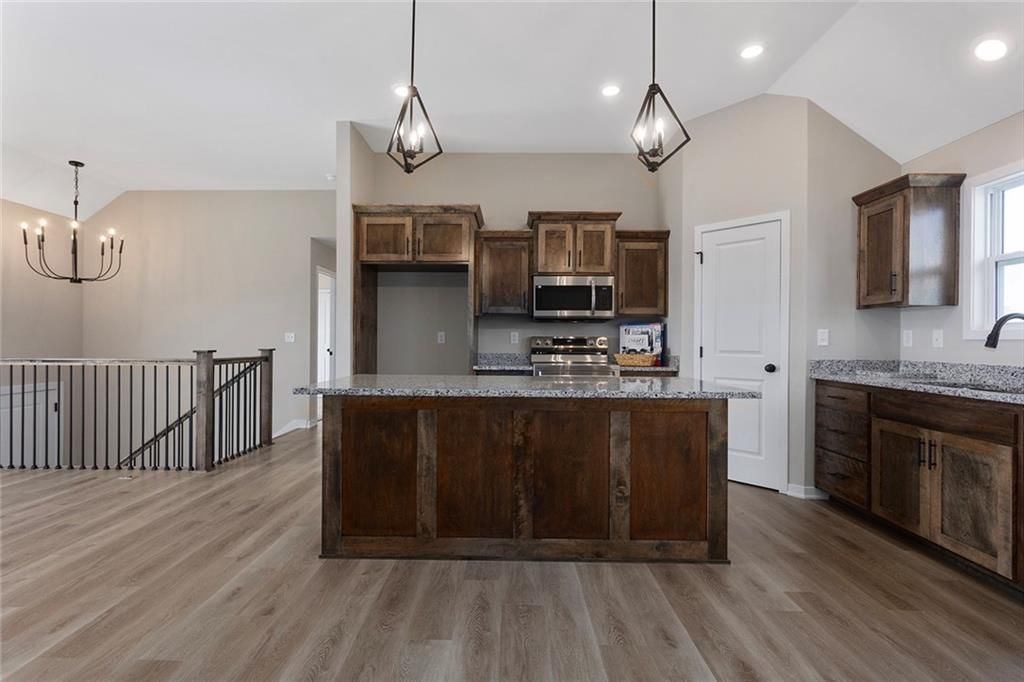 132 SE Nelson Drive — photo 12