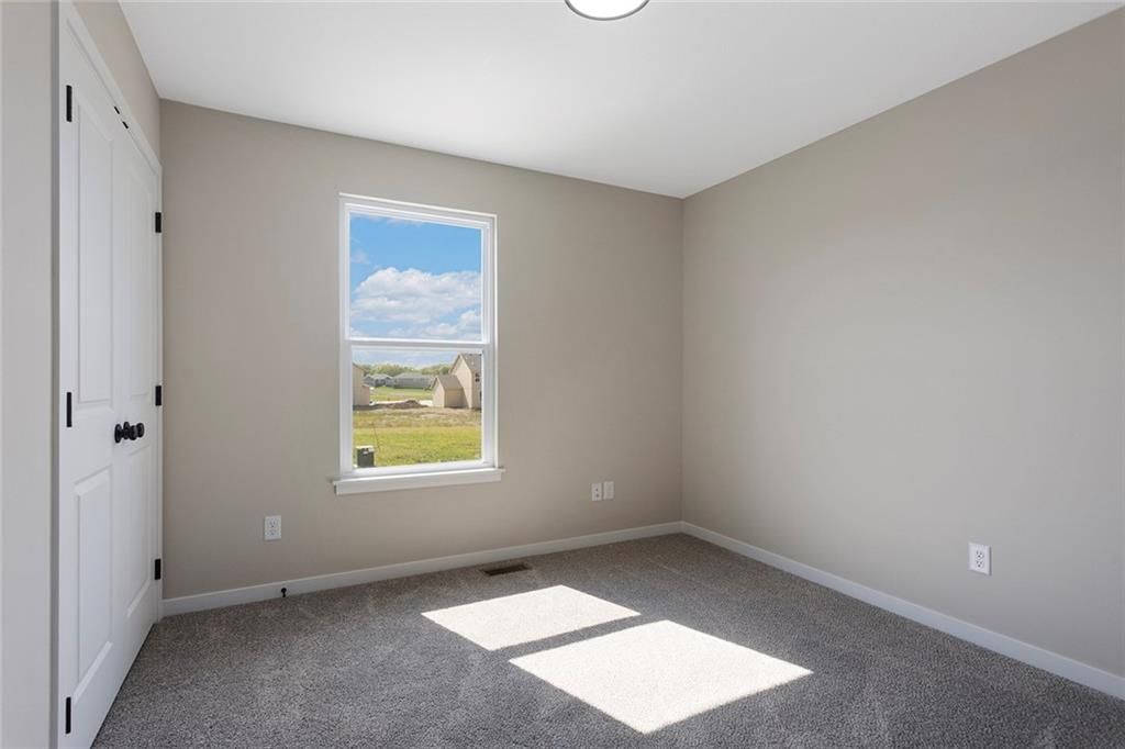 132 SE Nelson Drive — photo 15