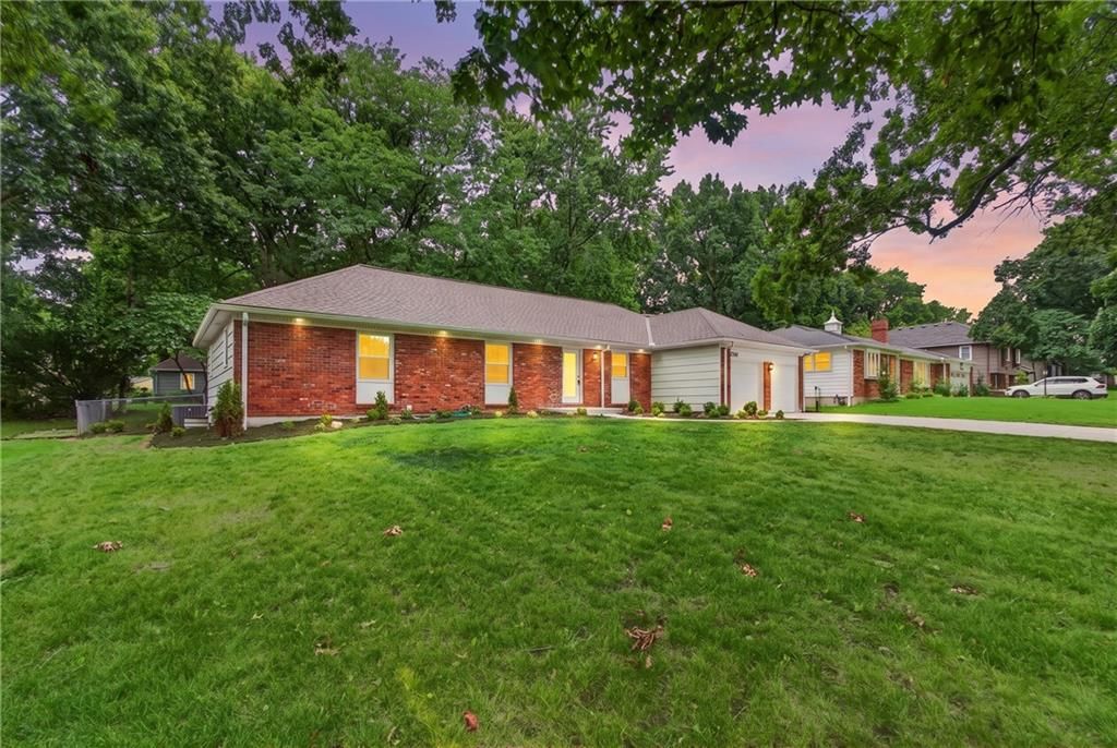 6323 Woodson Drive — photo 2