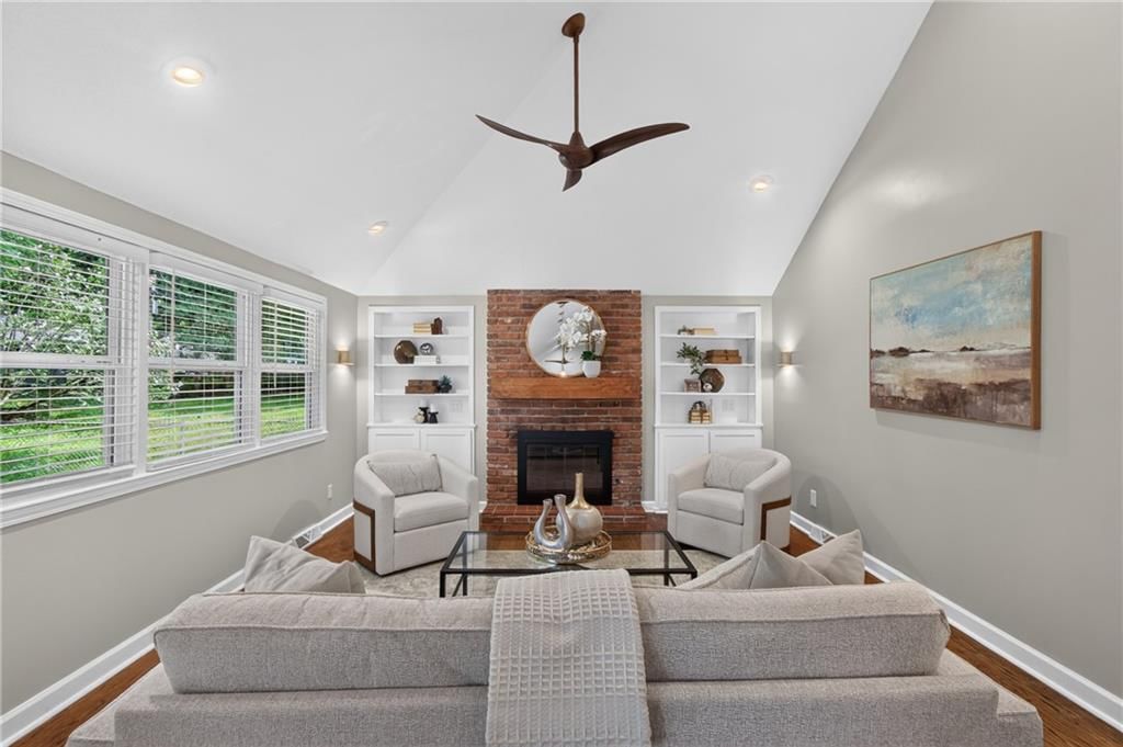 6323 Woodson Drive — photo 8