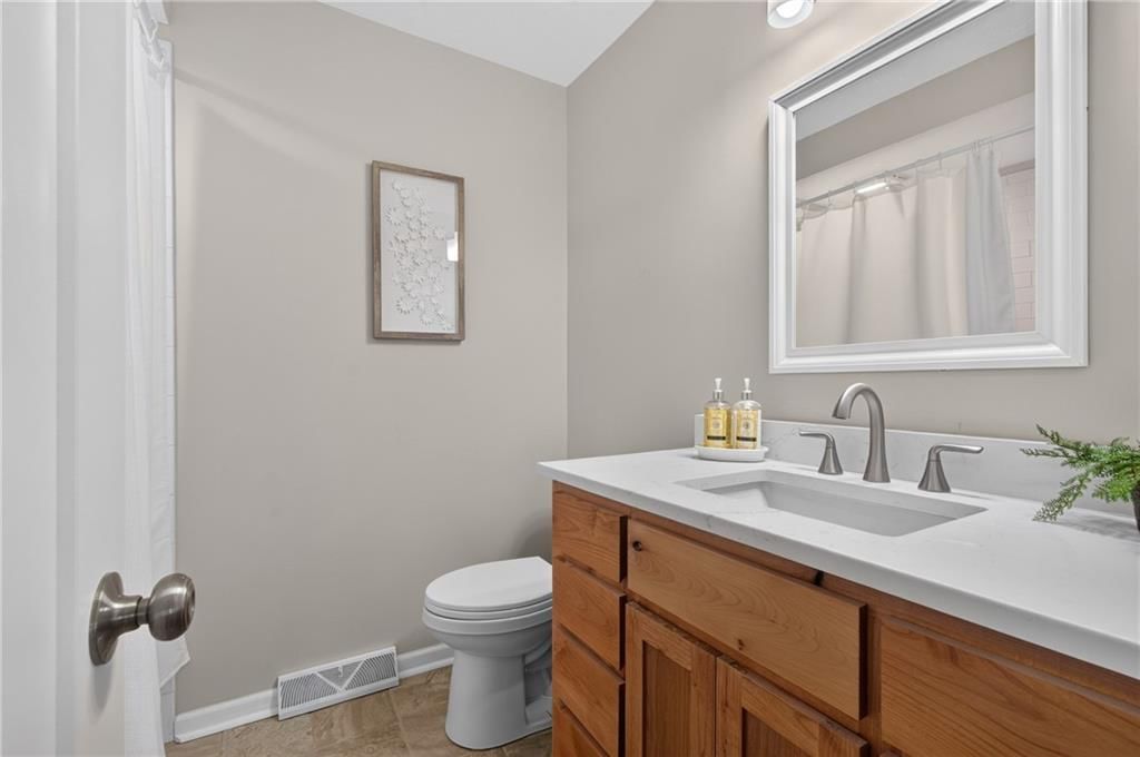 6323 Woodson Drive — photo 40