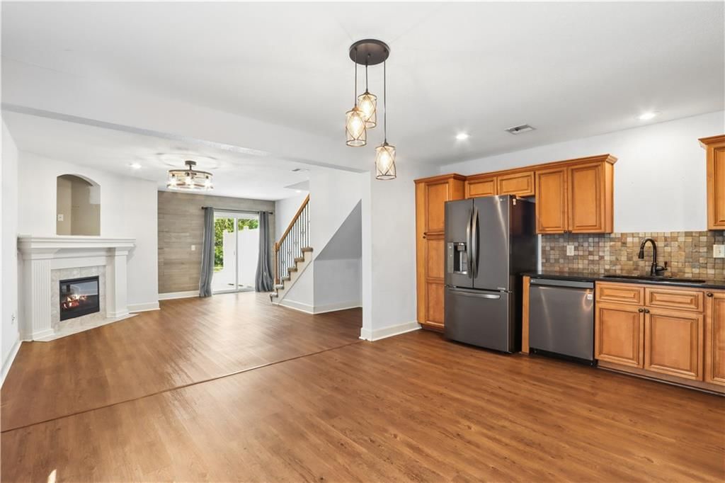 13650 Oak Valley Drive — photo 3