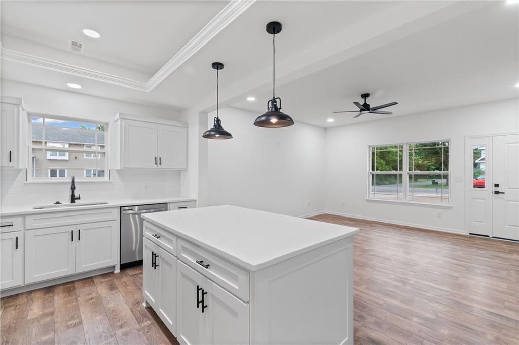 117 E 3rd Street — photo 10