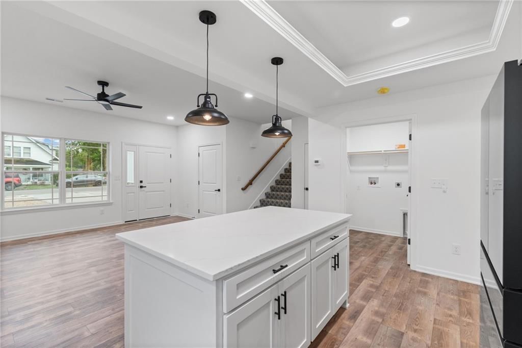 117 E 3rd Street — photo 11