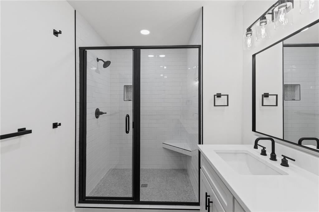 117 E 3rd Street — photo 20