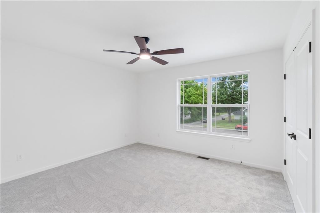 117 E 3rd Street — photo 22