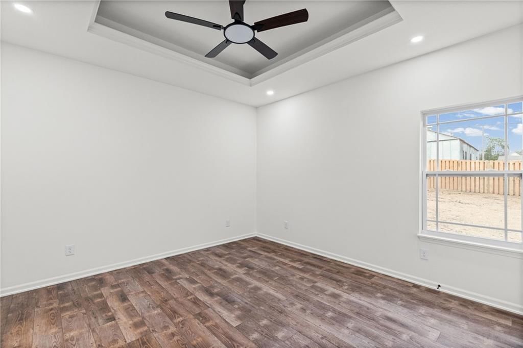117 E 3rd Street — photo 32