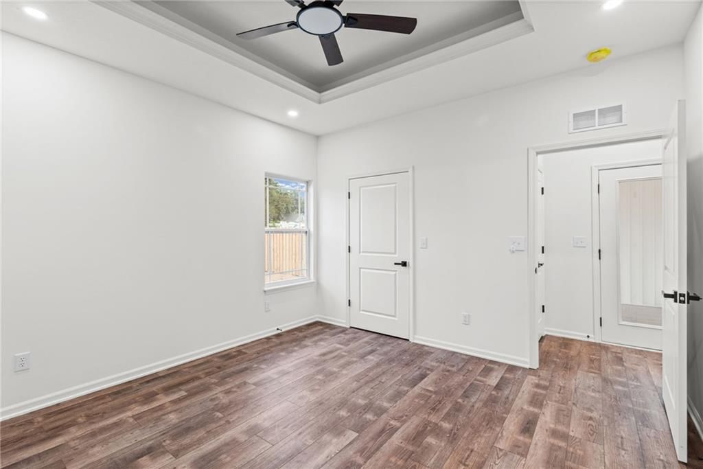 117 E 3rd Street — photo 34