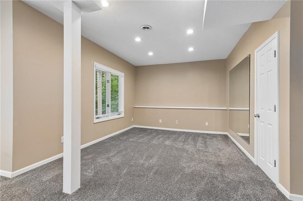 5224 N Main Street — photo 31
