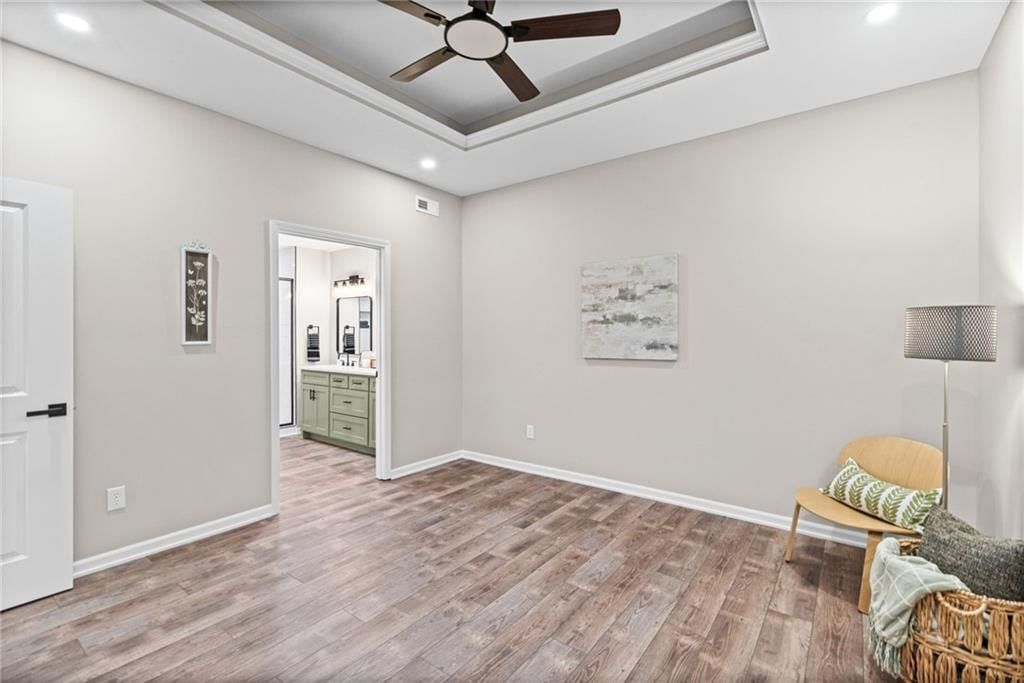 115 E 3rd Street — photo 15