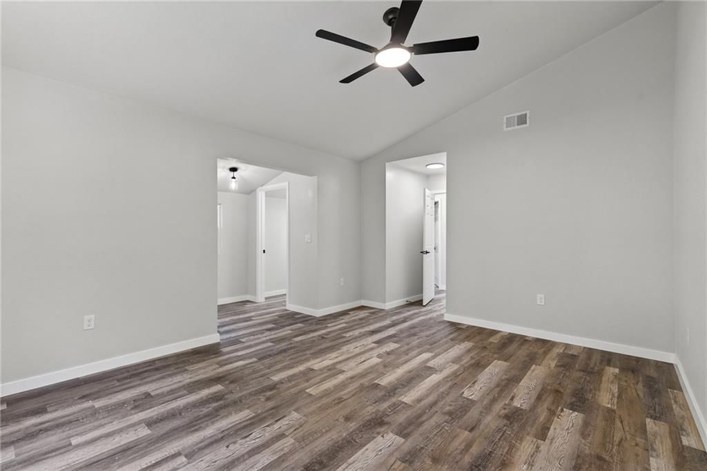 207 W 3rd Street — photo 13