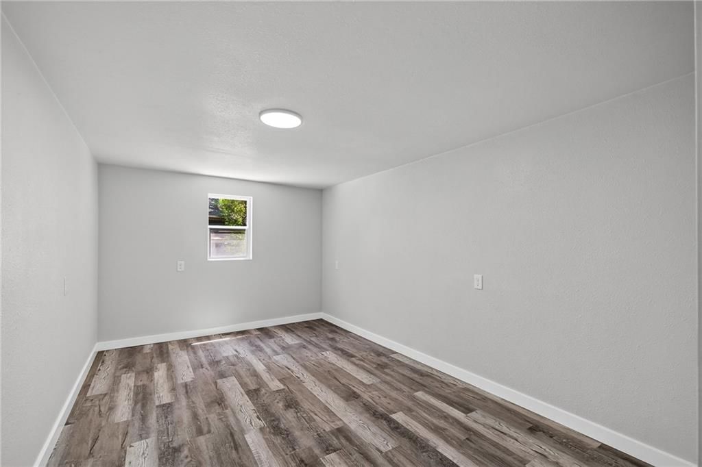 207 W 3rd Street — photo 20