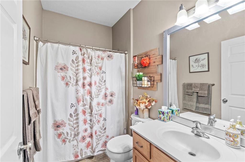 7905 N Lister Avenue — photo 16