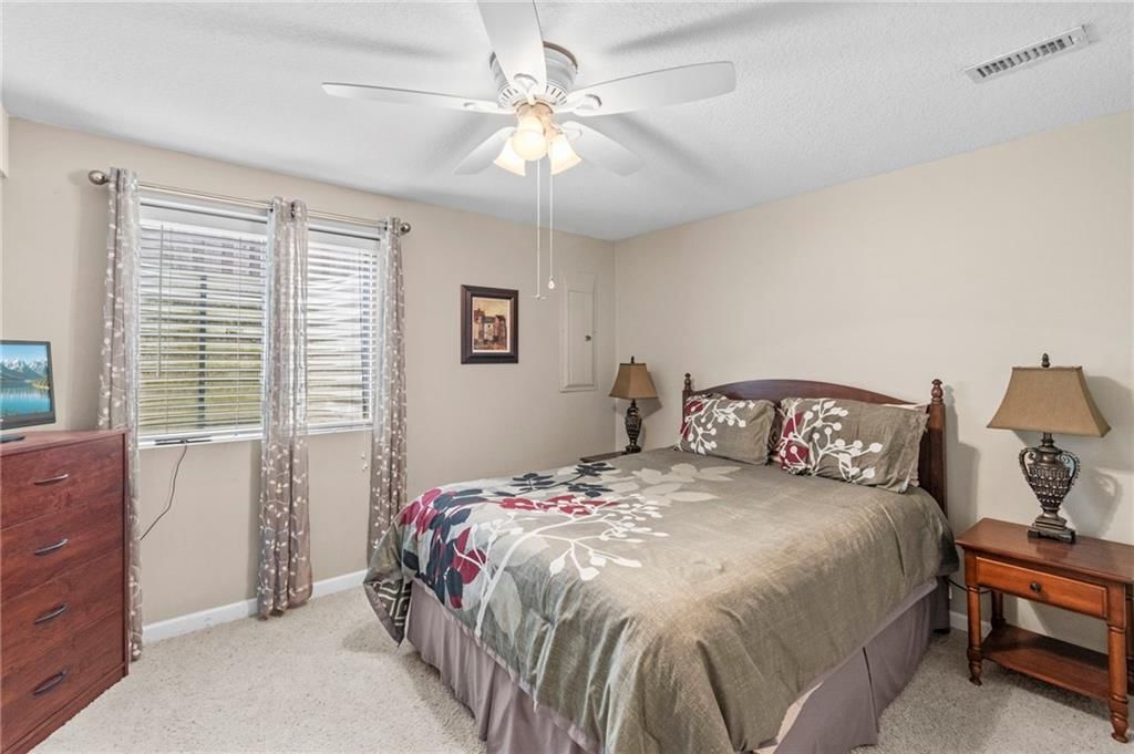 7905 N Lister Avenue — photo 29