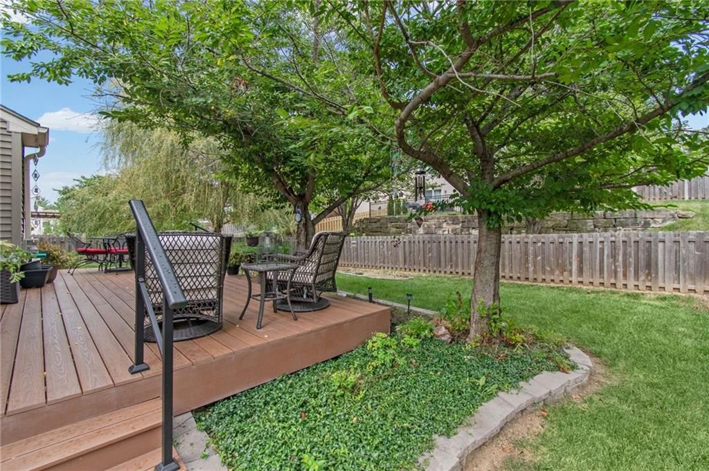 7905 N Lister Avenue — photo 32