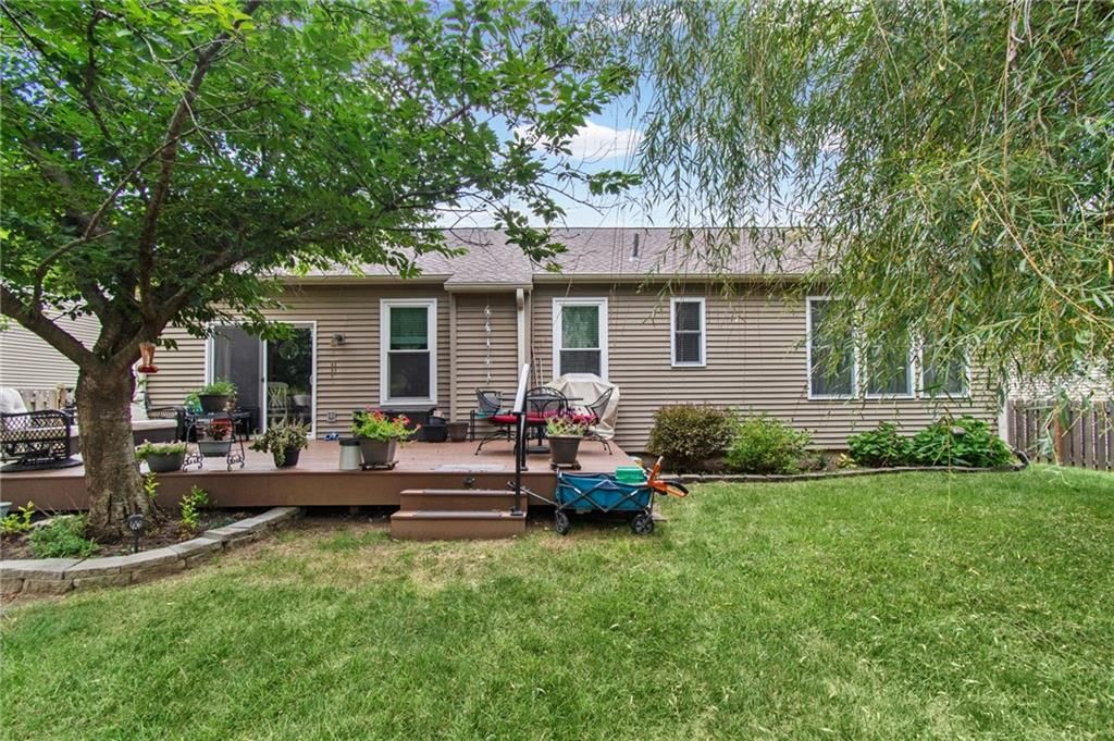 7905 N Lister Avenue — photo 34