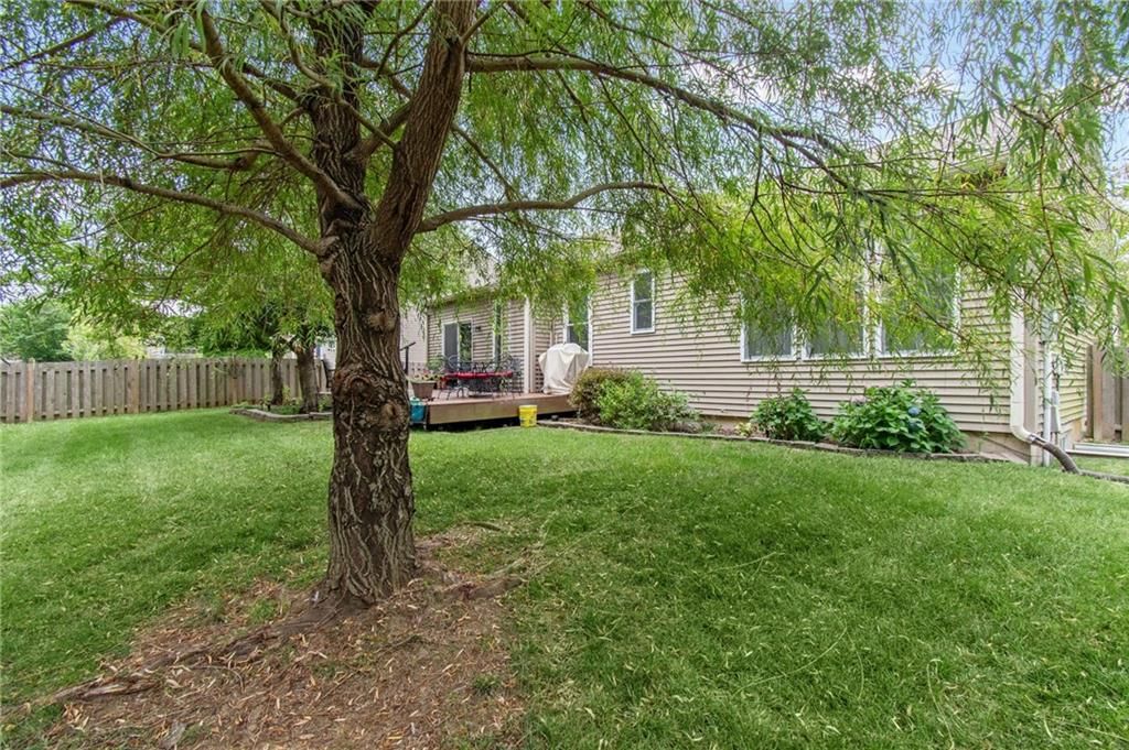 7905 N Lister Avenue — photo 35