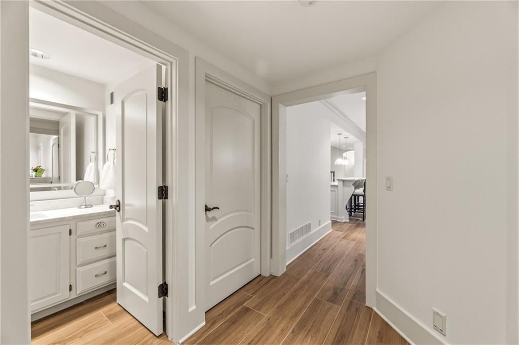 3240 W 138th Terrace — photo 76